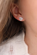 Silverörhängen med hjärtform