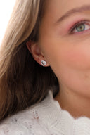 Silverörhängen med hjärtform