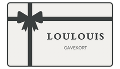 Bilde av ett gavekort fra Loulouis. Gavekortet har en beige bakgrunn med sort sløyfe og sort skrift hvor det står "Loulouis gavekort".